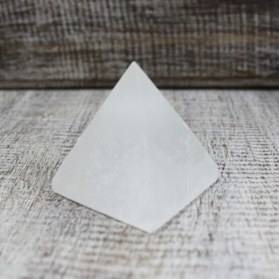 Pirâmide de Selenite – 5 cm